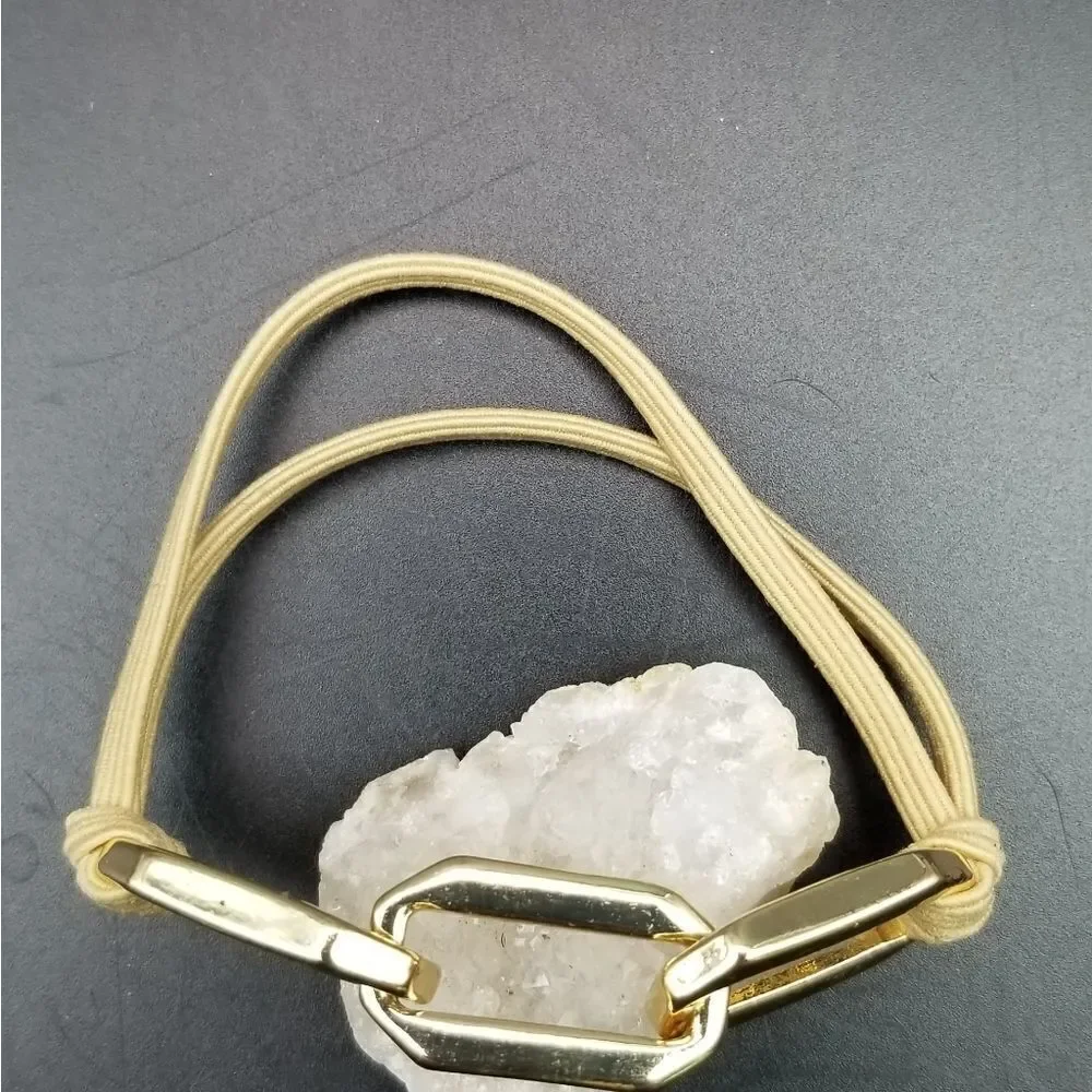 Cowgirl buckle link bracelet B233